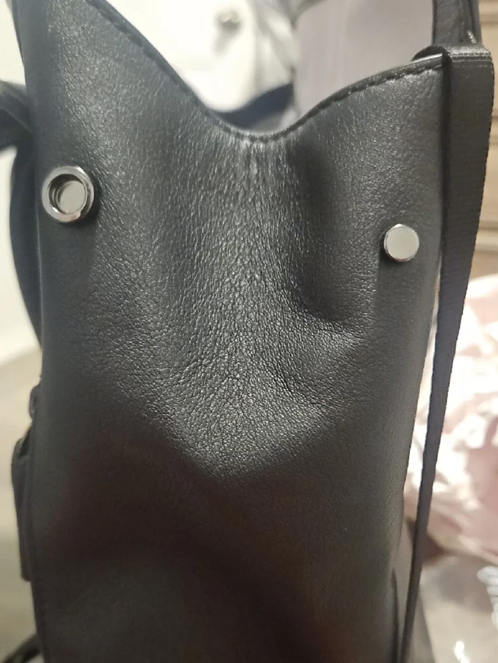 Tumi Womans Black Leather Backpack - Sleek Everyday Carry